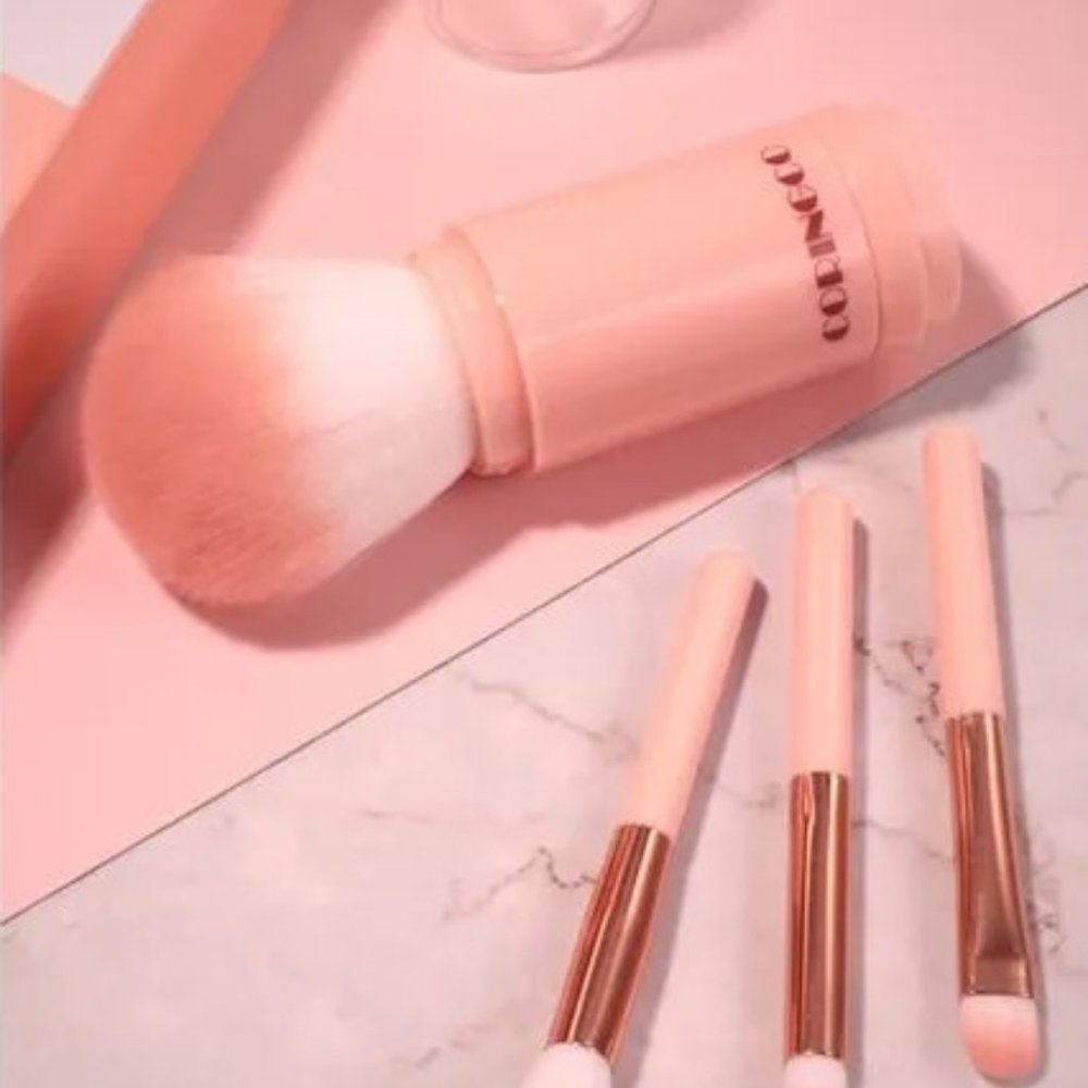 CORINGCO Cotton Candy Capsule Makeup Brushes